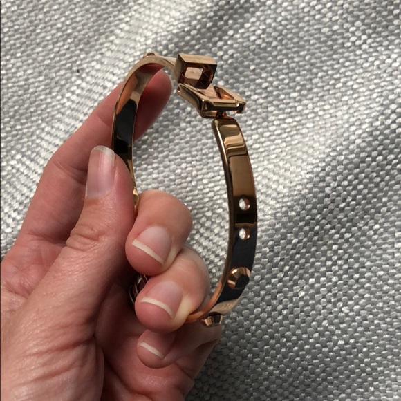 Michael Kors rosegold bracelet - Picture 3 of 5